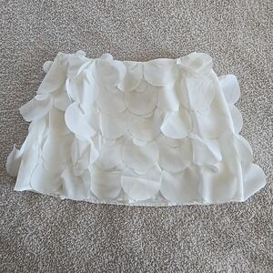 Aveloria Women's Ruffle 3D Circular Textured White Mini Skort Y2K 90s Vibes Sz S